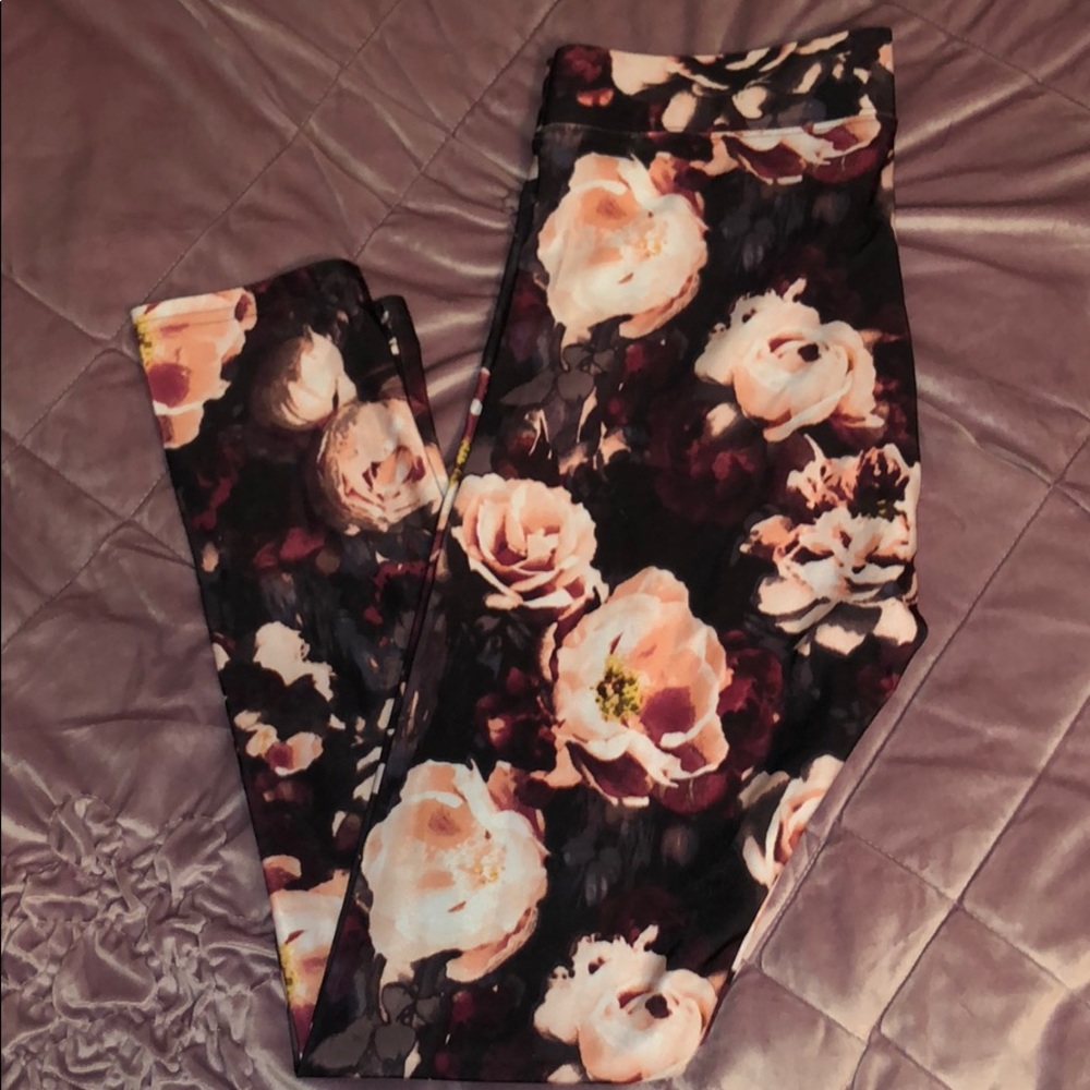 American eagle floral leggings